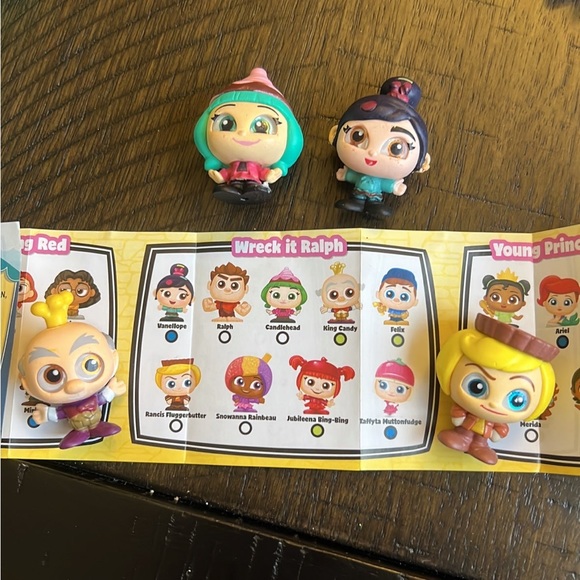 Doorables- please read - Picture 4 of 9